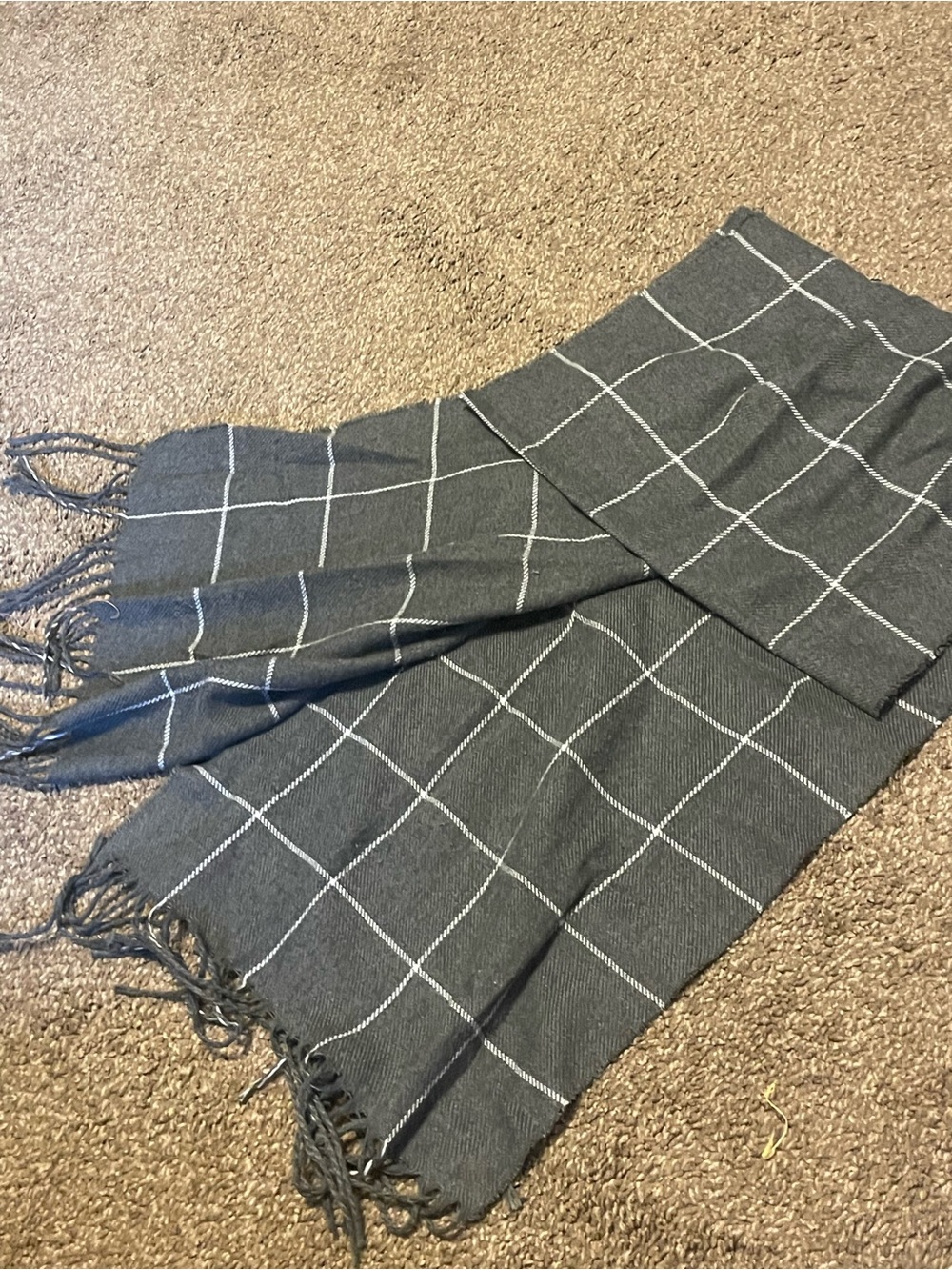 Gray Windowpane Scarf - Classic Winter Accessory